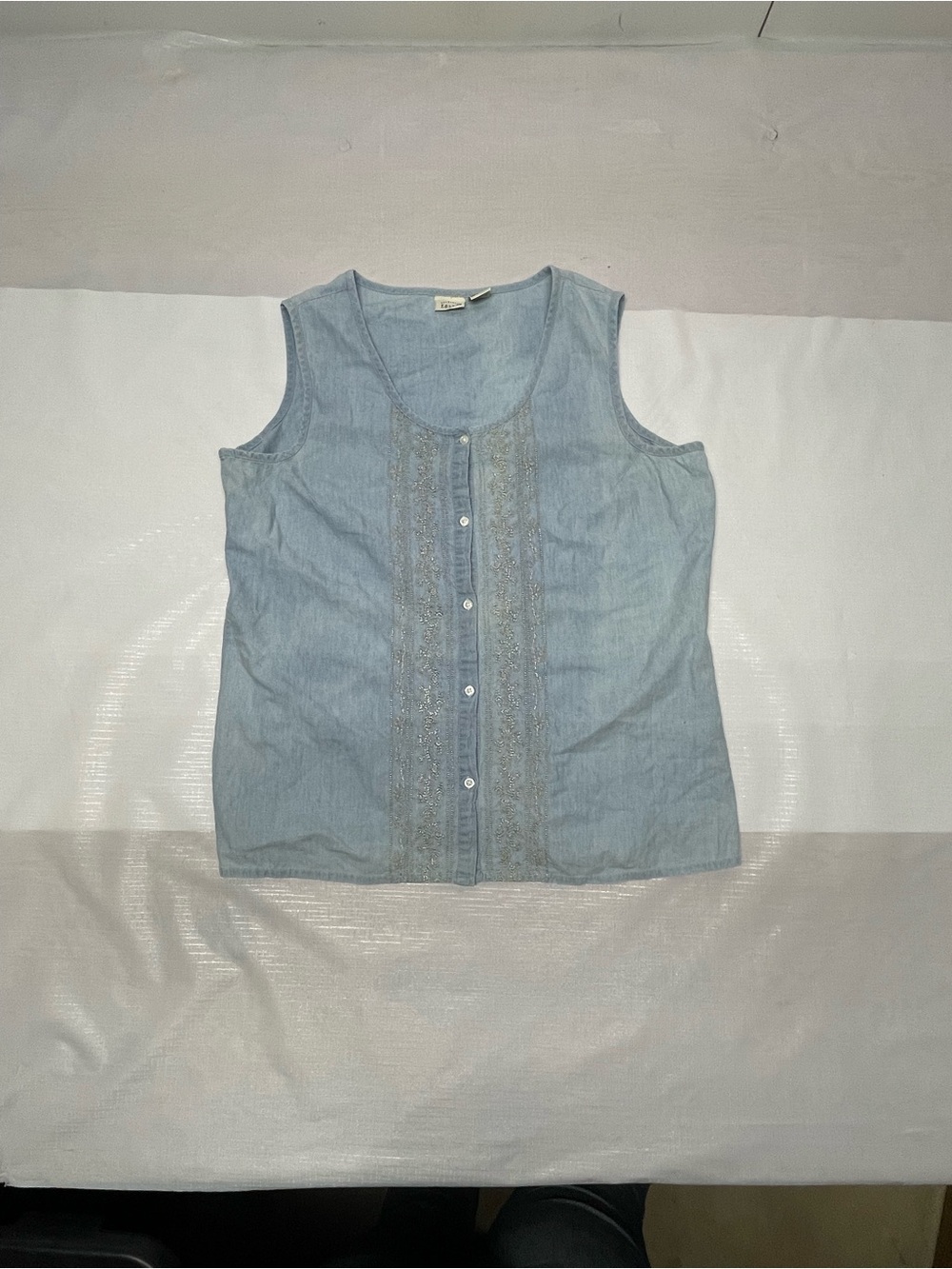Falls Creek Light Blue Sleeveless Button Front Top Sz: Large